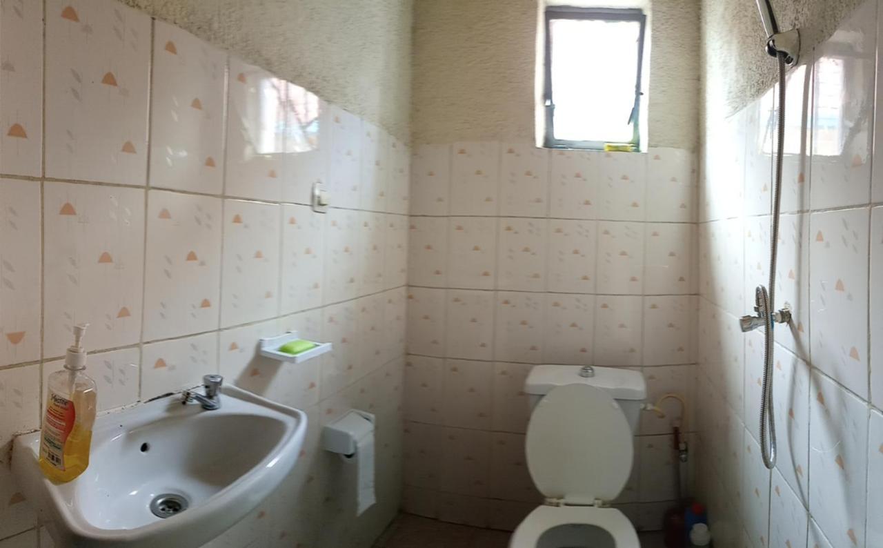 Randa'S House I Homestay Рухенгери Экстерьер фото
